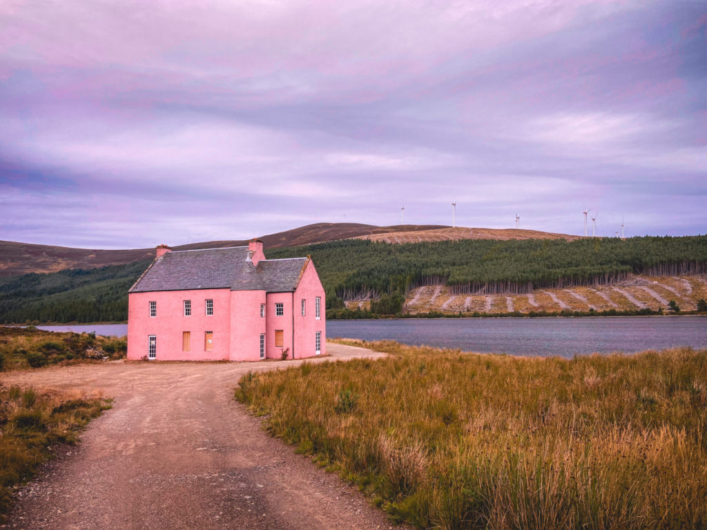 loch glass pink house Ben Wyvis 